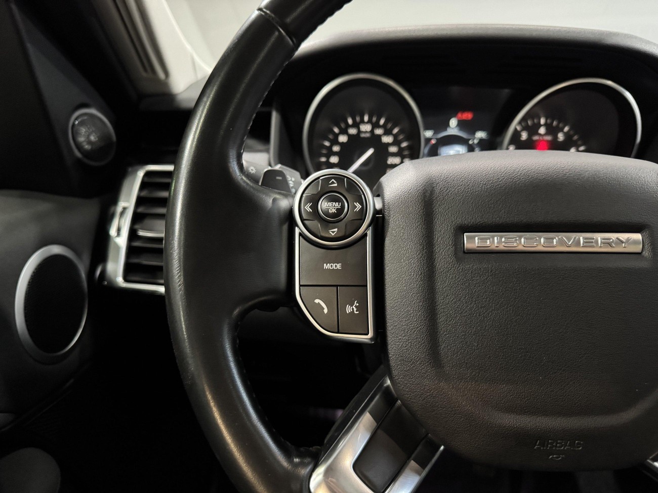 Land Rover Discovery 2018