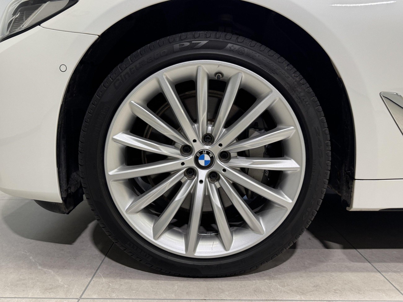 BMW 530Li 2023