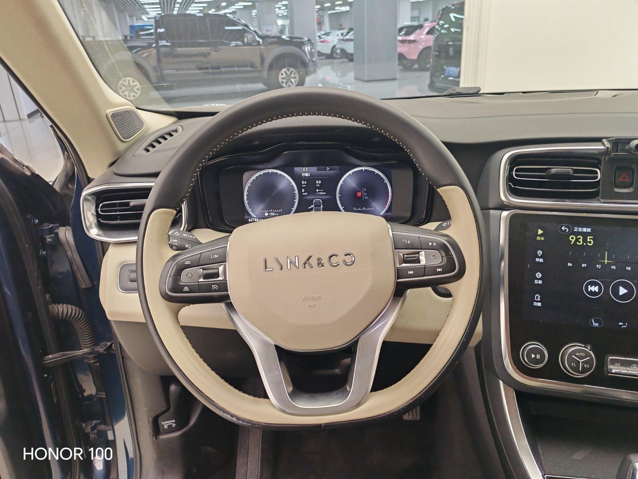 Lynk & Co 01 2019