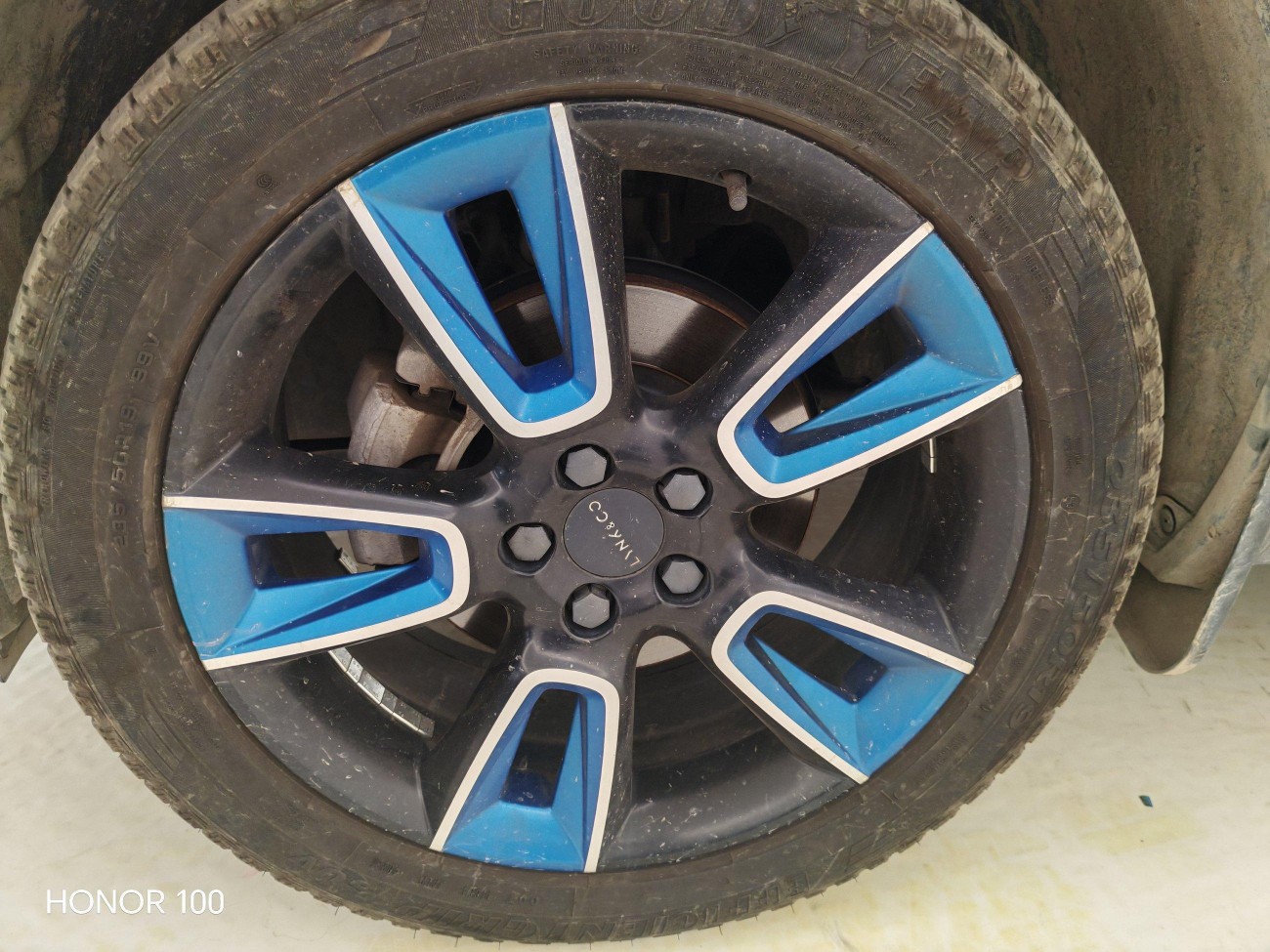 Lynk & Co 01 2019