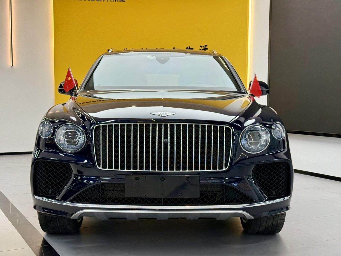 Bentley Bentayga 2023