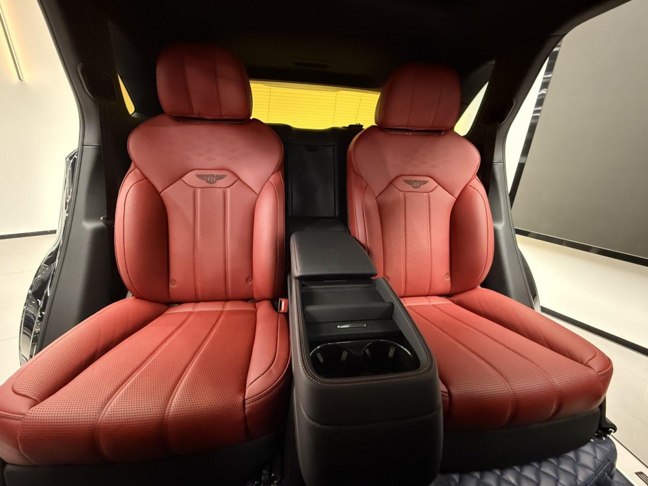 Bentley Bentayga 2023