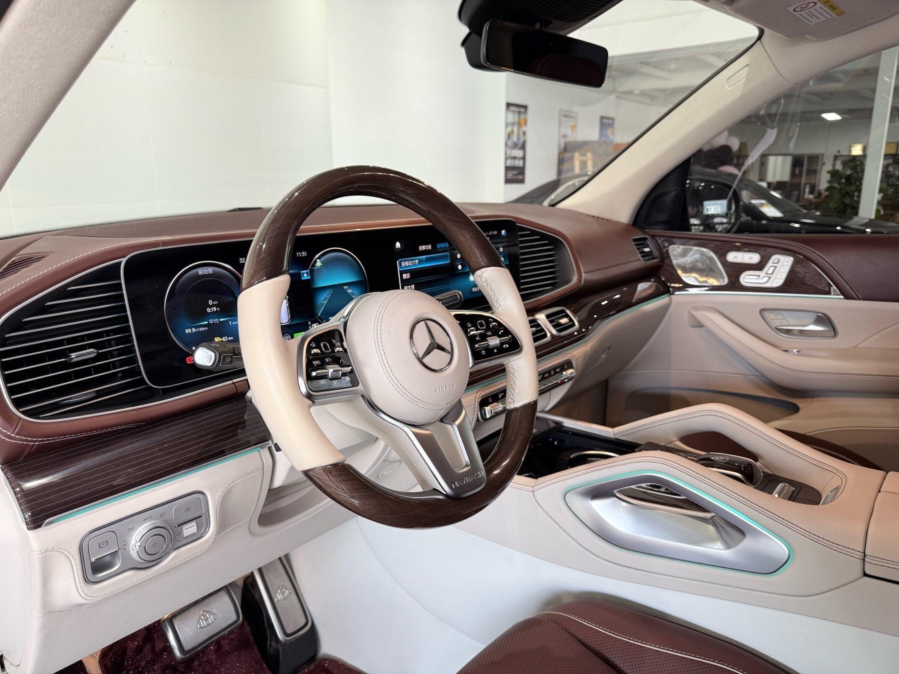 Mercedes-Benz GLS 2023