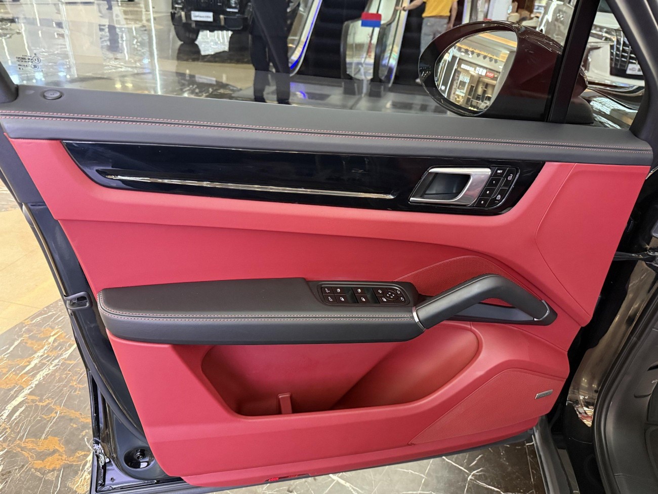 Porsche Cayenne 2023