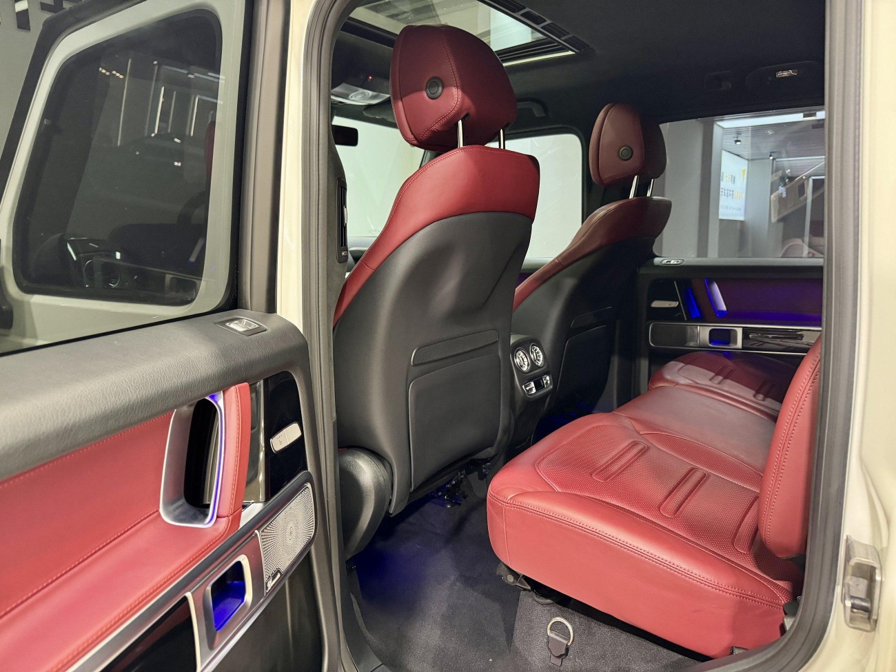 Mercedes-Benz G400d 2023