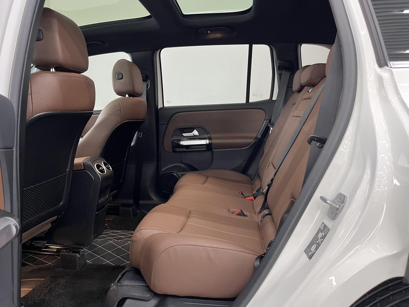 Mercedes-Benz GLB 2024