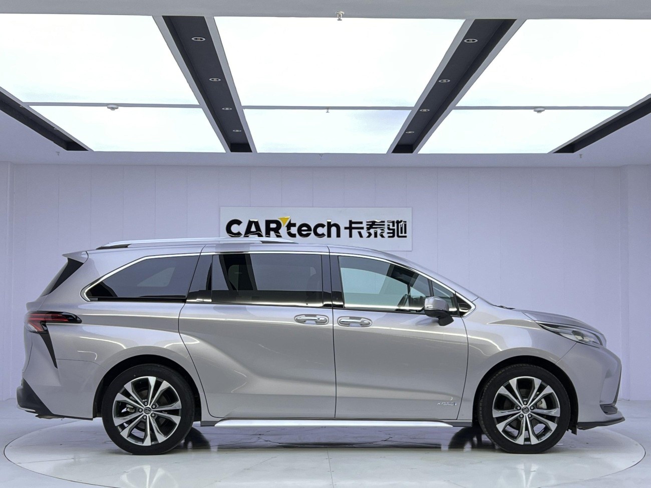 Toyota Granvia 2024