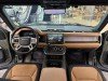 Land Rover Defender 2023