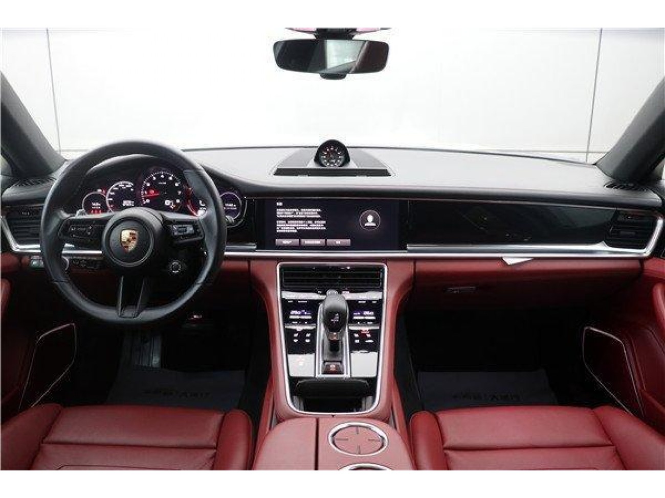 Porsche Panamera 2023