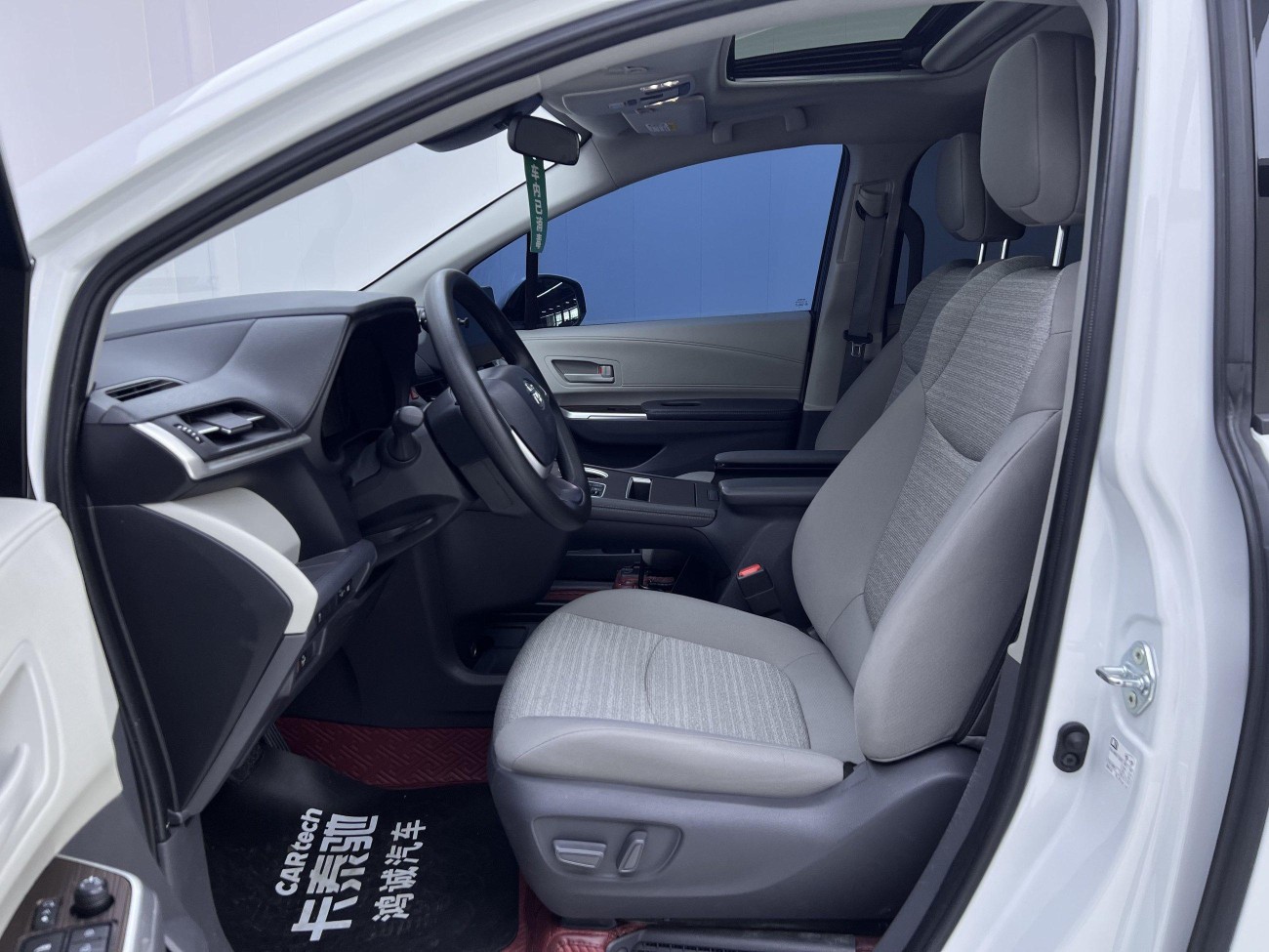 Toyota Sienna 2024