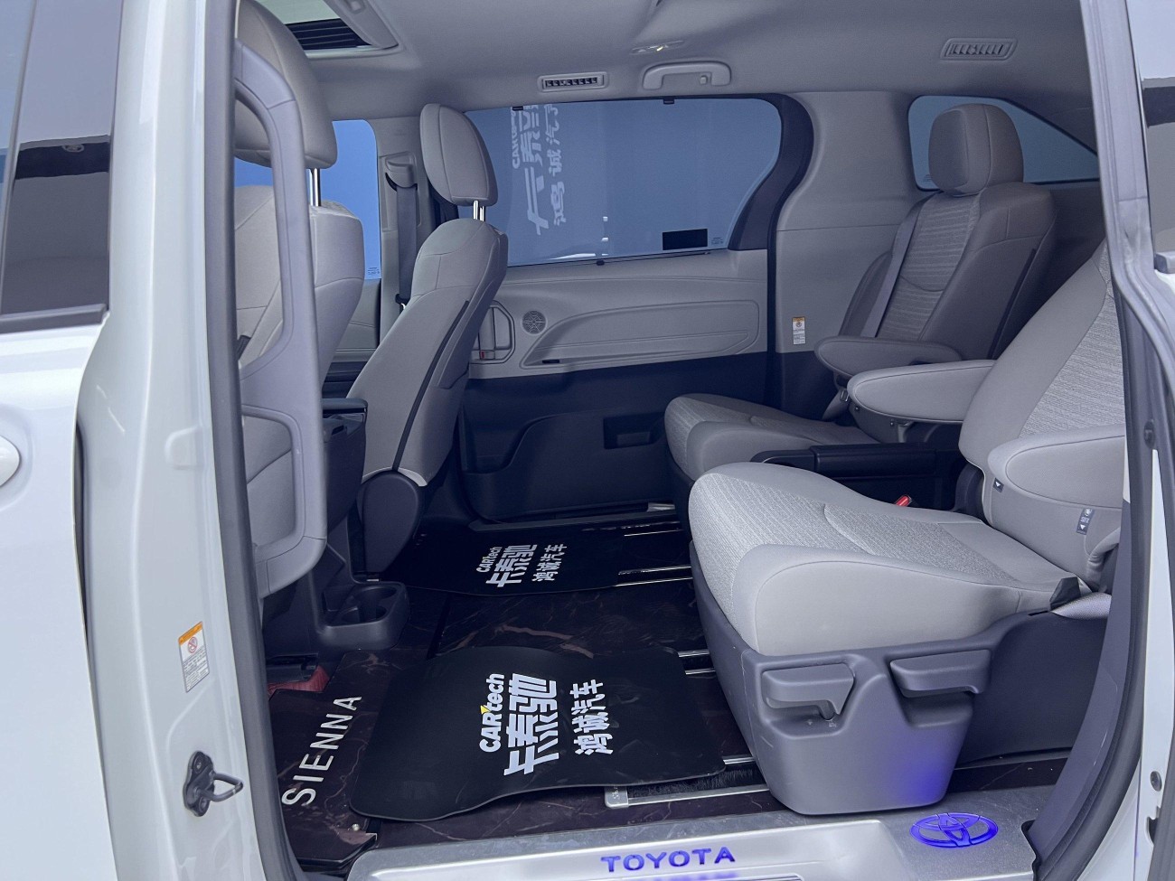 Toyota Sienna 2024