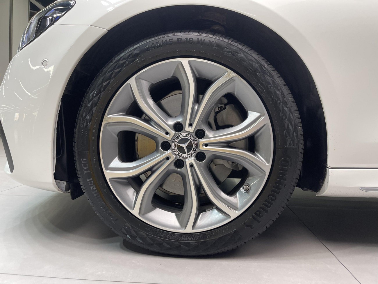 Mercedes-Benz E 300 L 2021