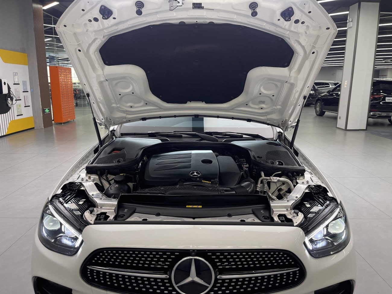 Mercedes-Benz E 300 L 2021