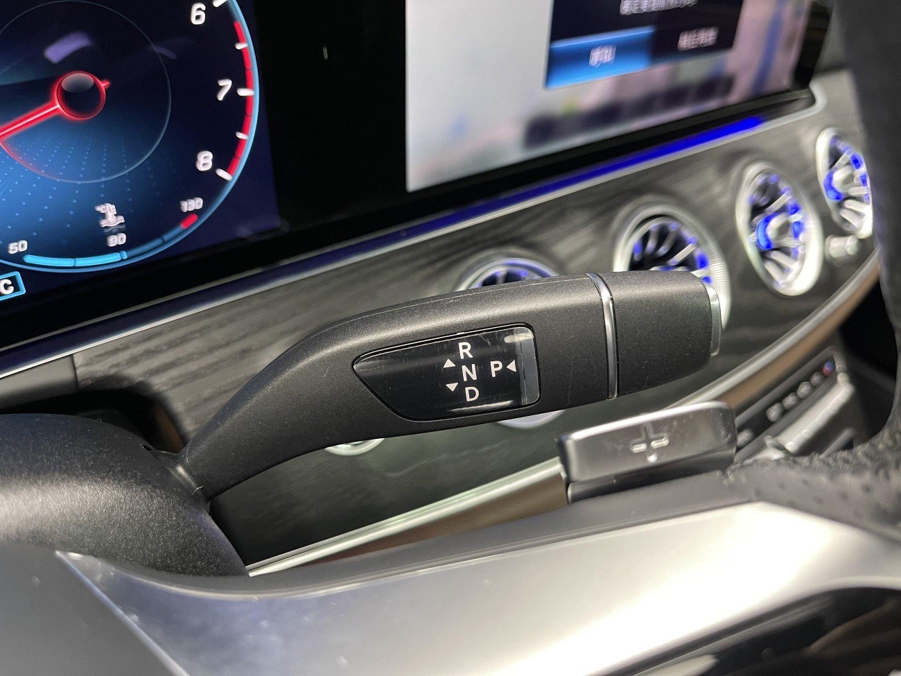 Mercedes-Benz E 300 L 2021