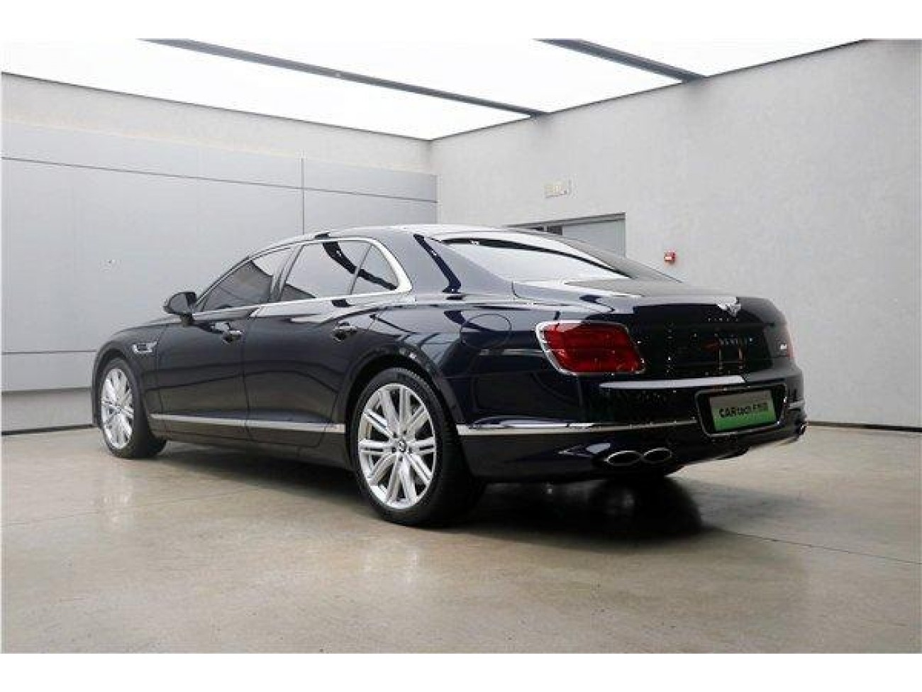 Bentley Flying Spur 2023