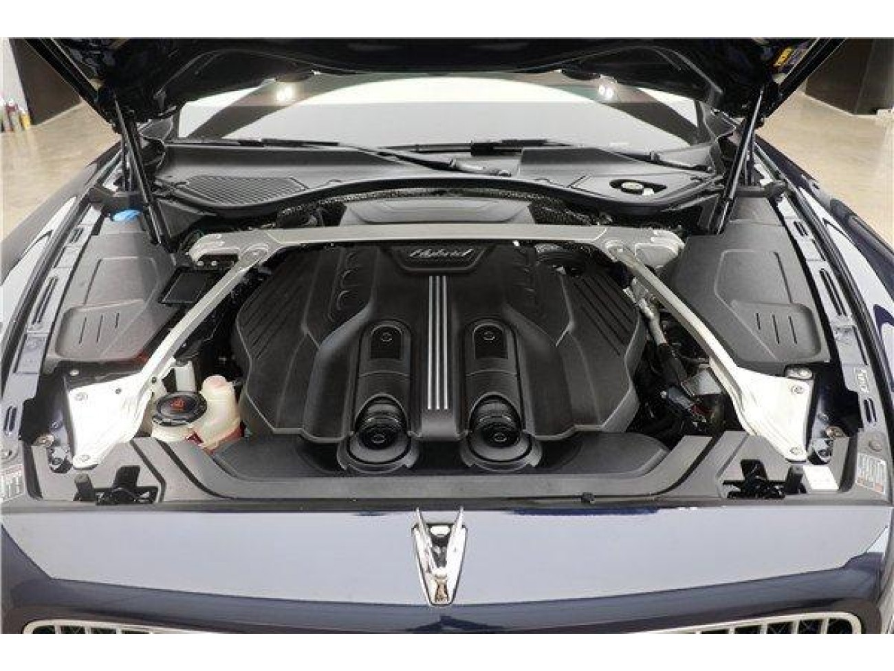 Bentley Flying Spur 2023