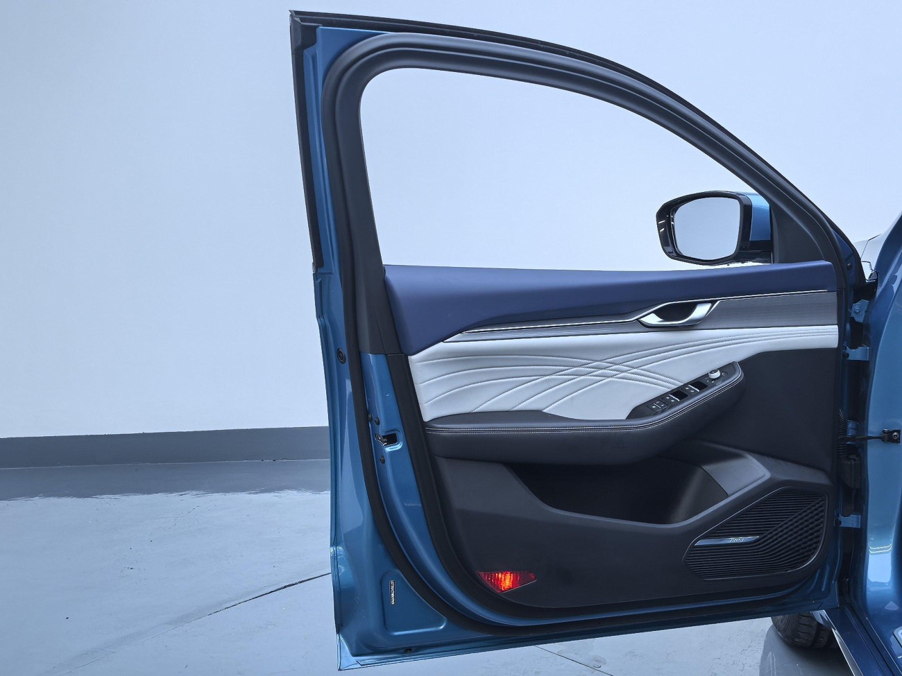 Geely 2021