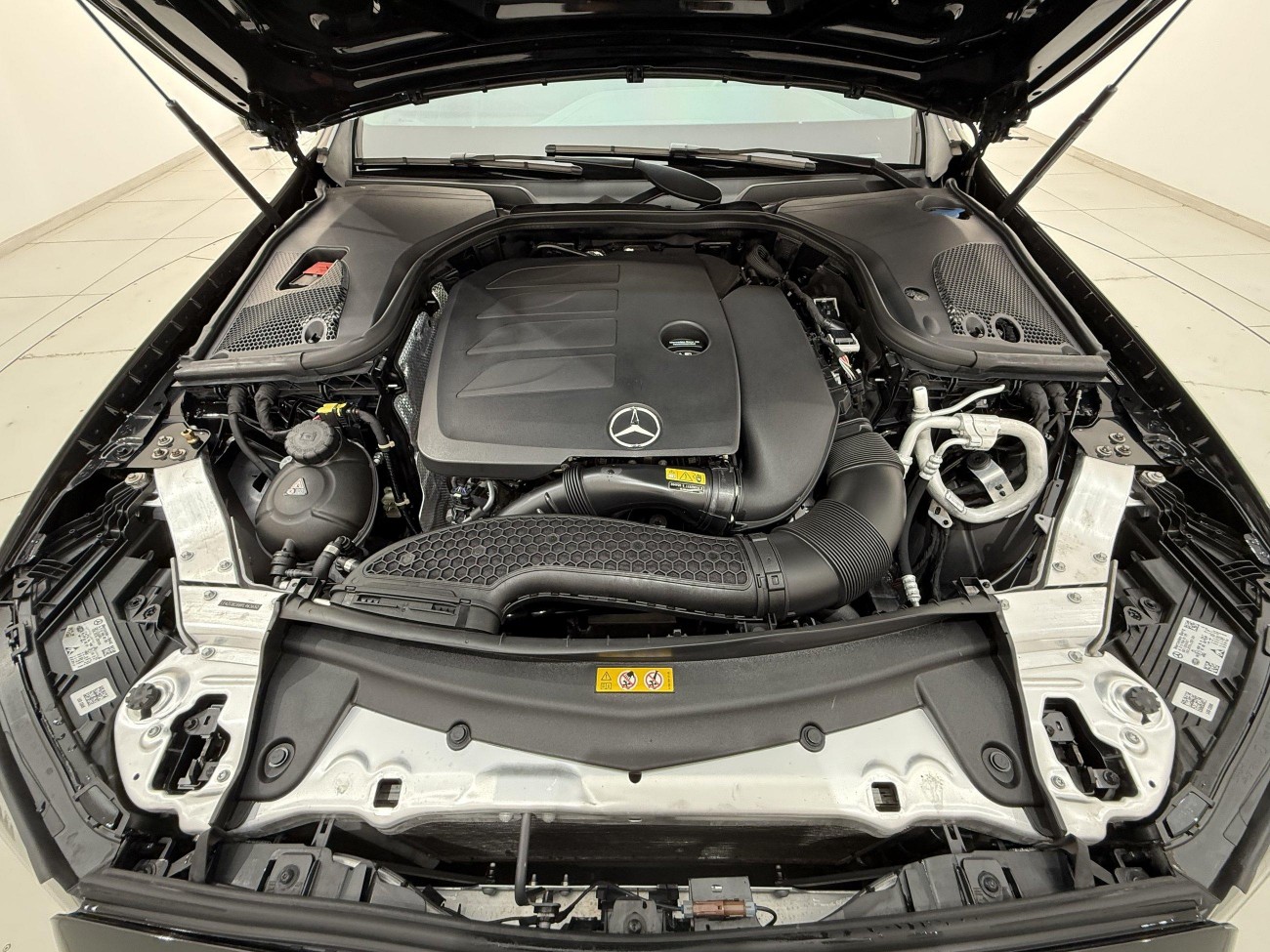 Mercedes-Benz E 300 L 2023