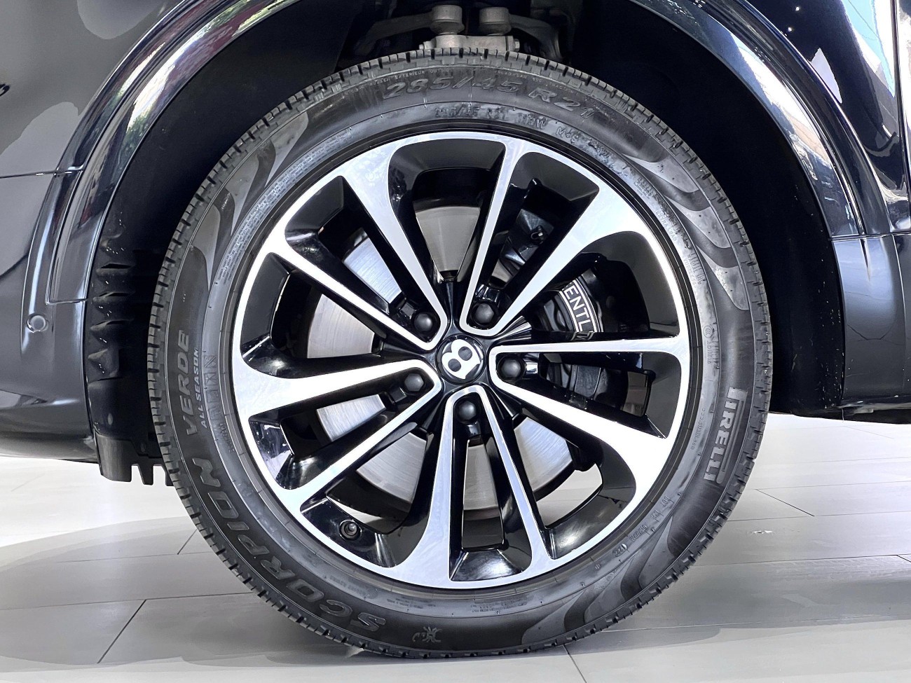 Bentley 2021