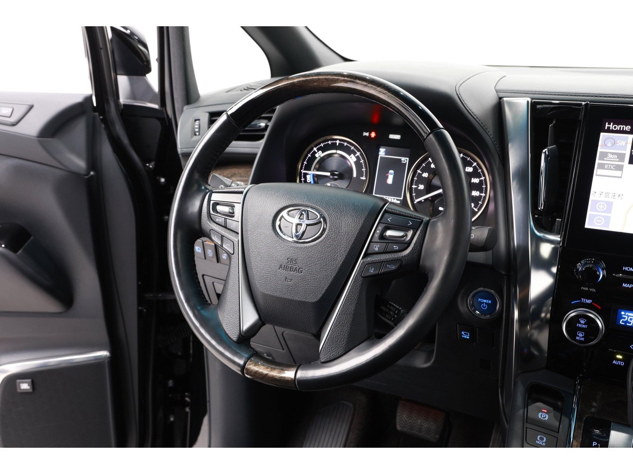 Toyota Alphard 2022