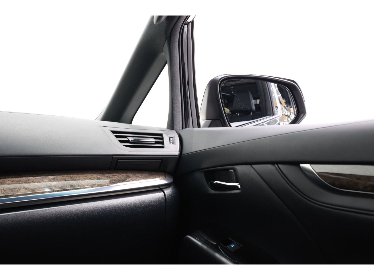 Toyota Alphard 2022