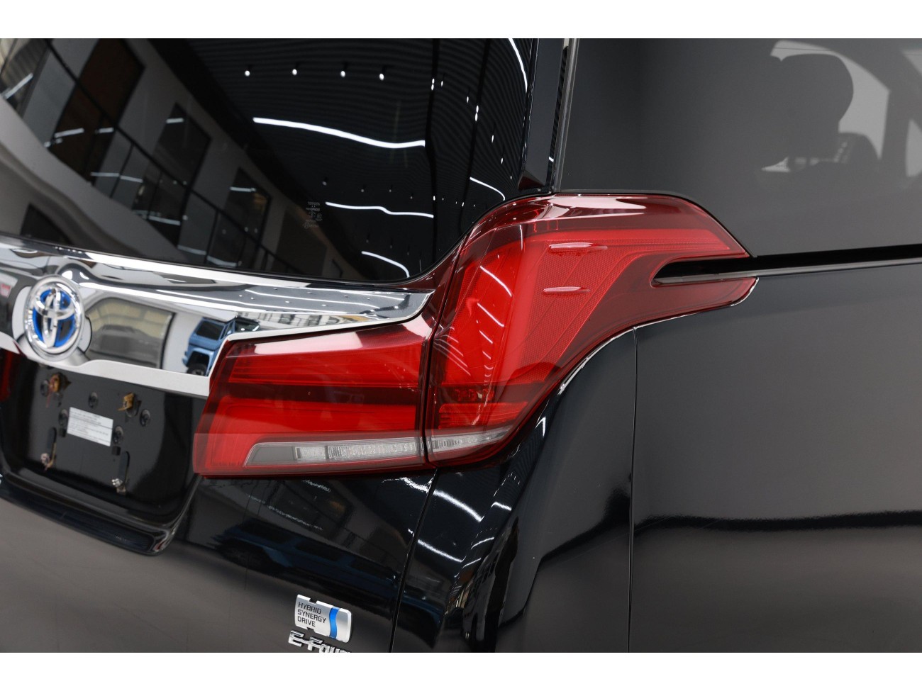 Toyota Alphard 2022