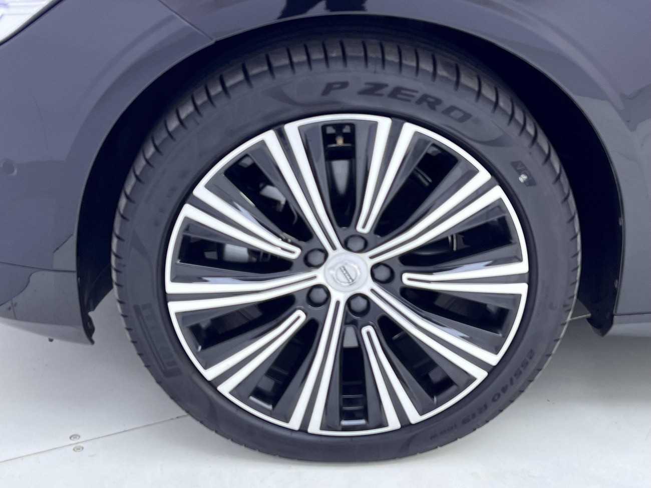 Volvo S90 2024