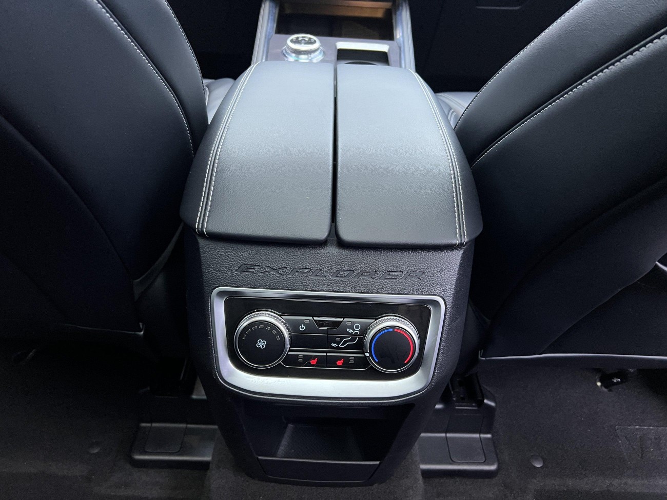 Ford Explorer 2024