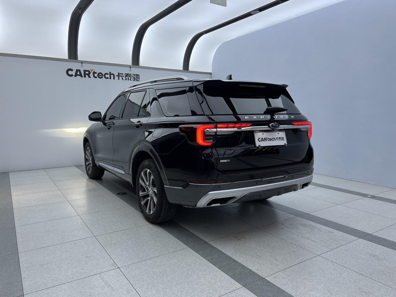 Ford Explorer 2024