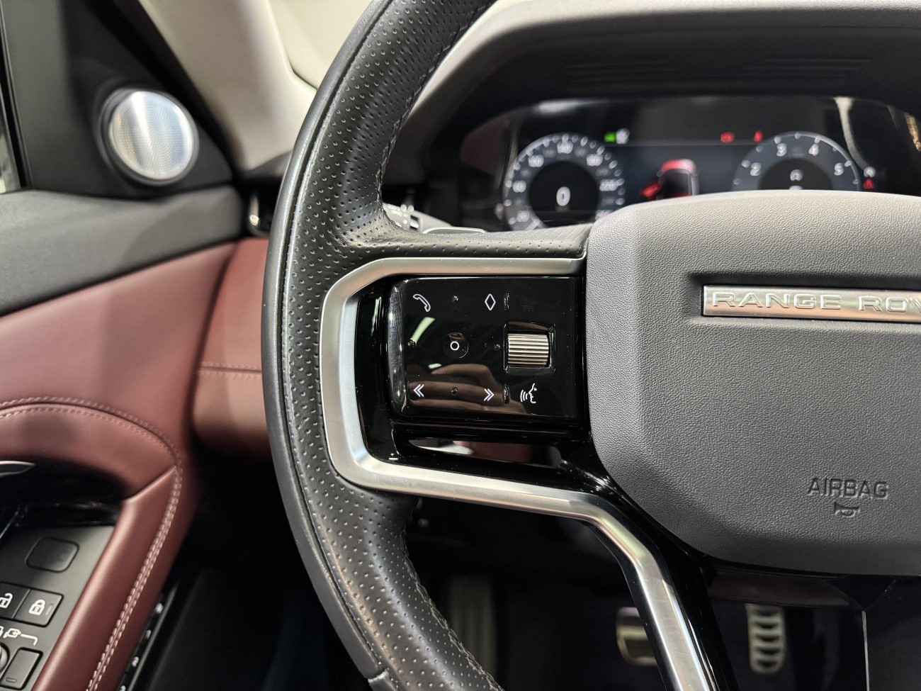 Land Rover Range Rover 2023