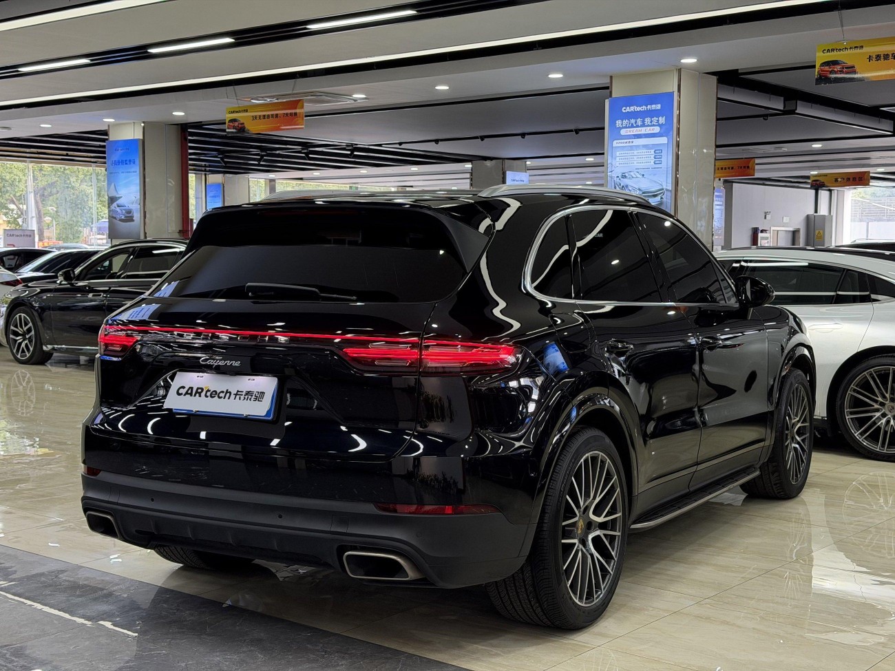 Porsche Cayenne 2021