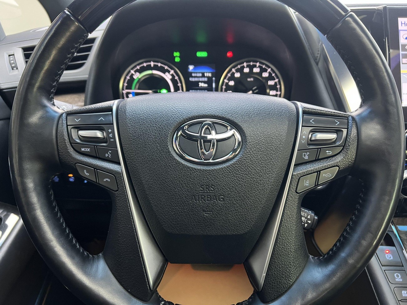 Toyota Alphard 2022