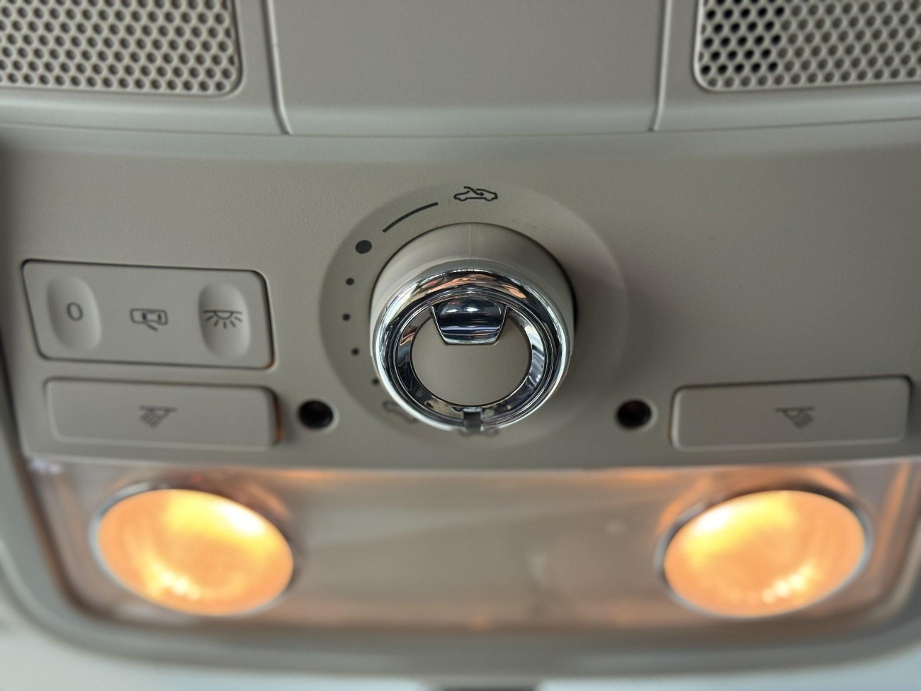 Volkswagen Sagitar 2019