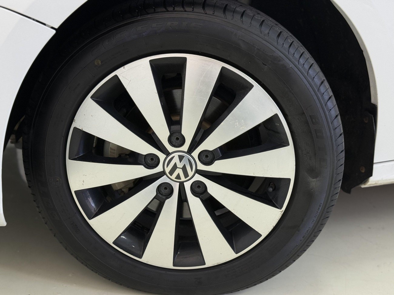 Volkswagen Sagitar 2019