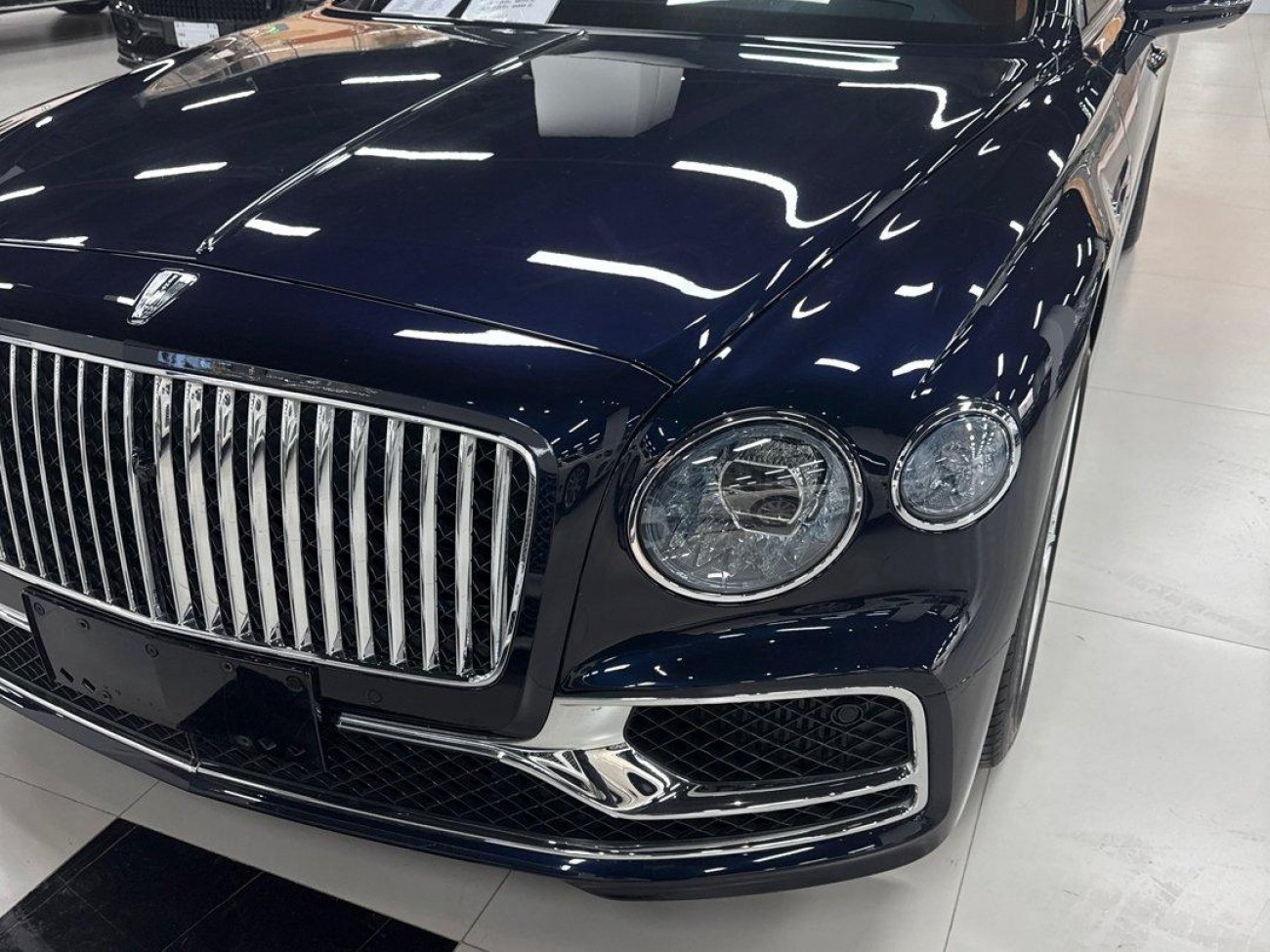 Bentley Flying Spur 2023