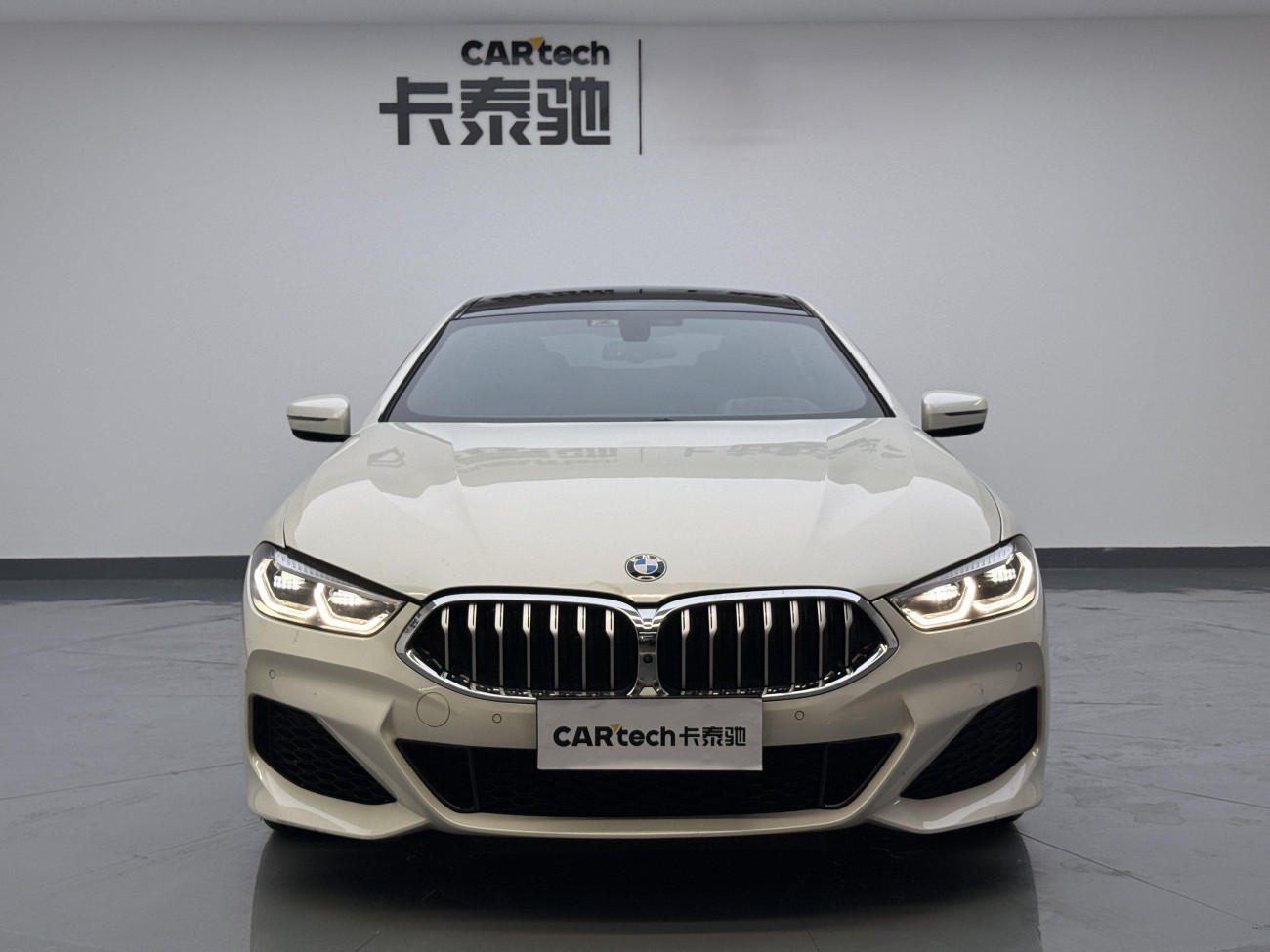 BMW 8 2022