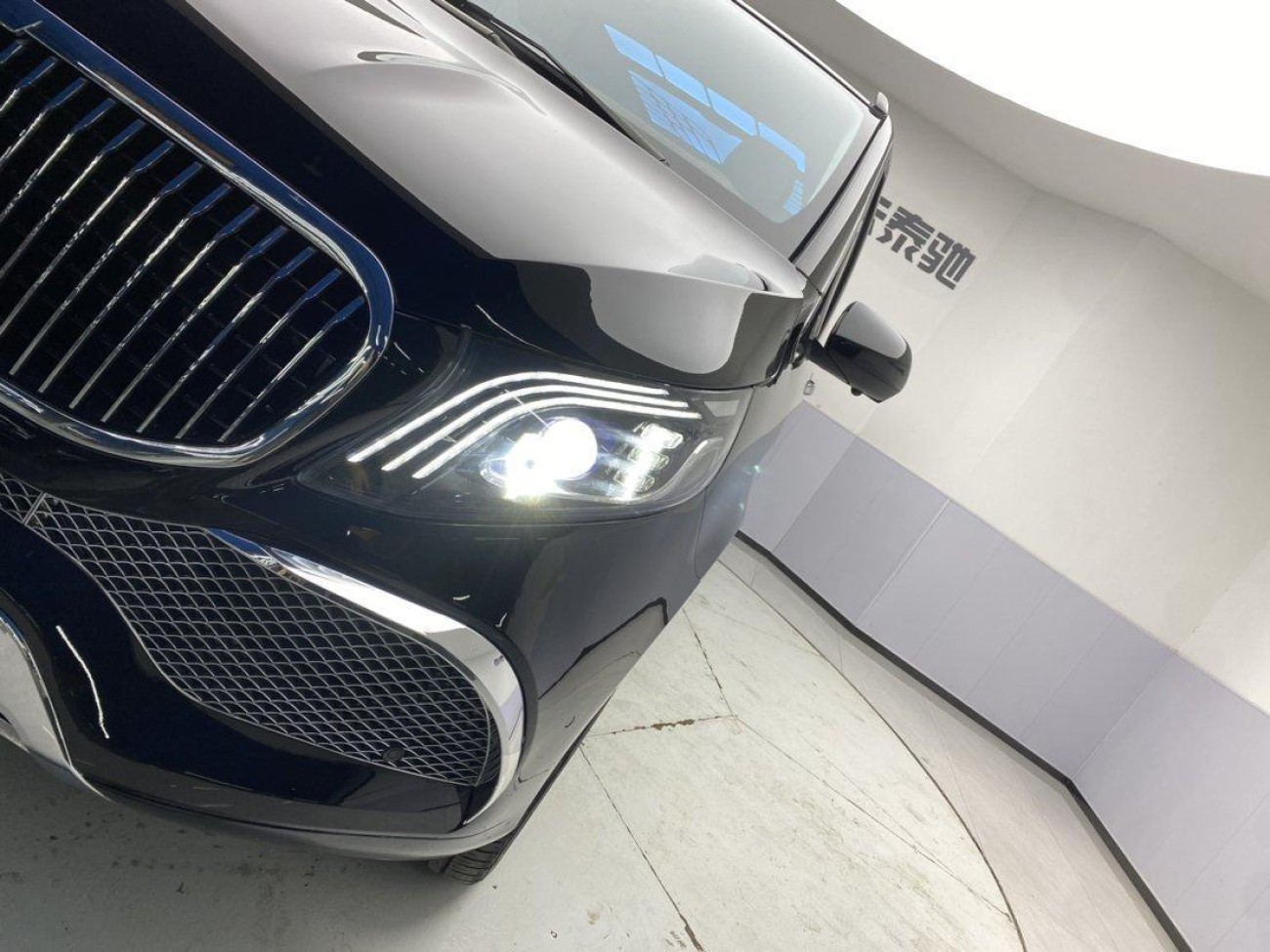 Mercedes-Benz 2023 2024