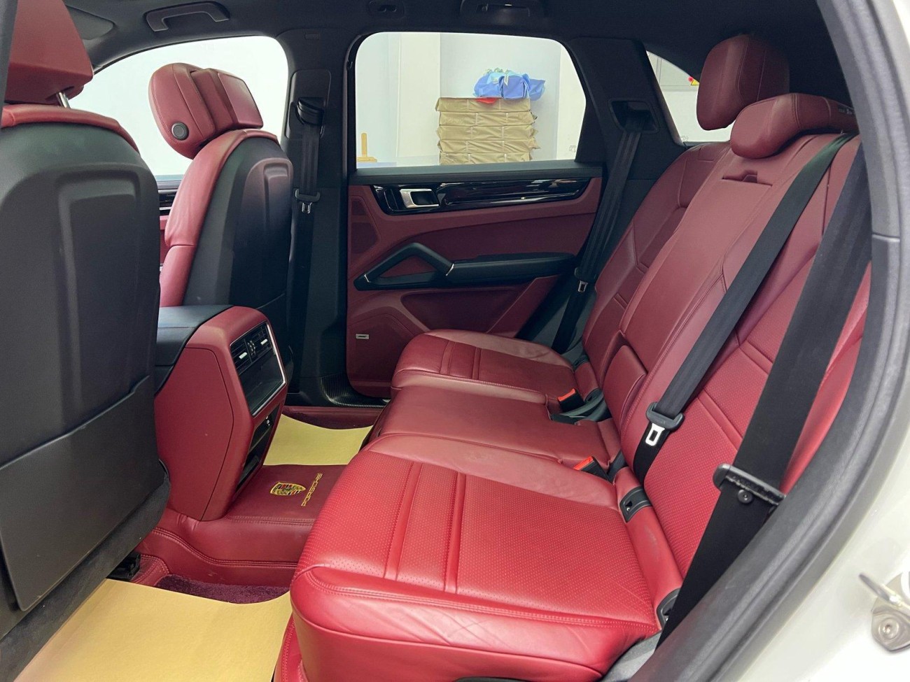 Porsche Cayenne 2021