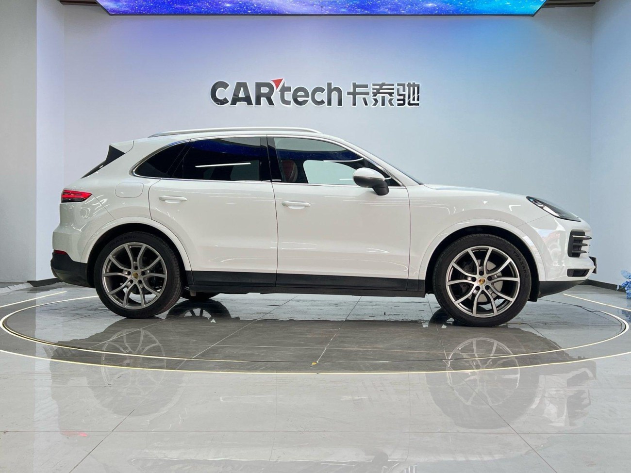 Porsche Cayenne 2021