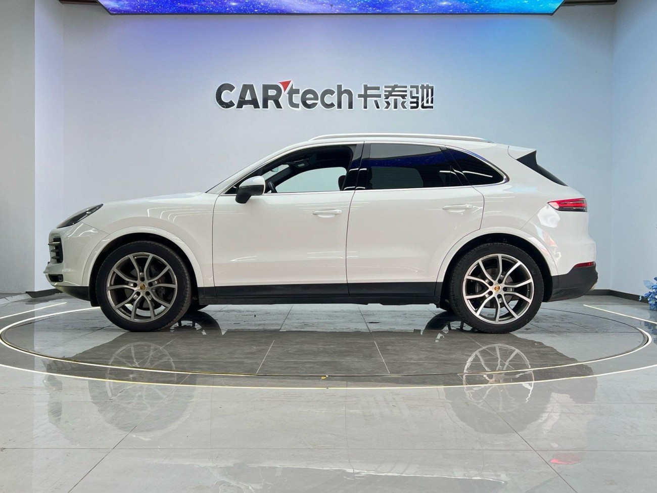 Porsche Cayenne 2021