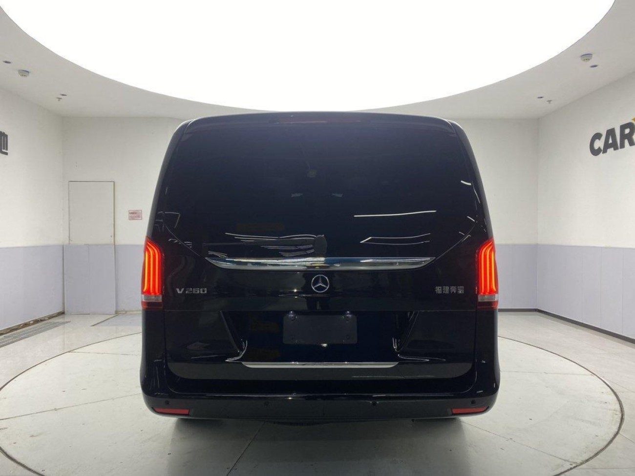 Mercedes-Benz V 2024