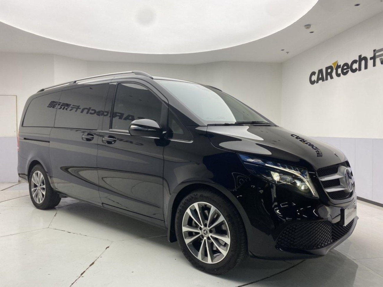 Mercedes-Benz V 2024