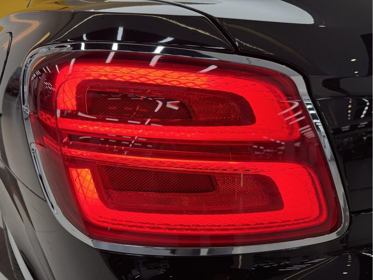 Bentley Flying Spur 2023