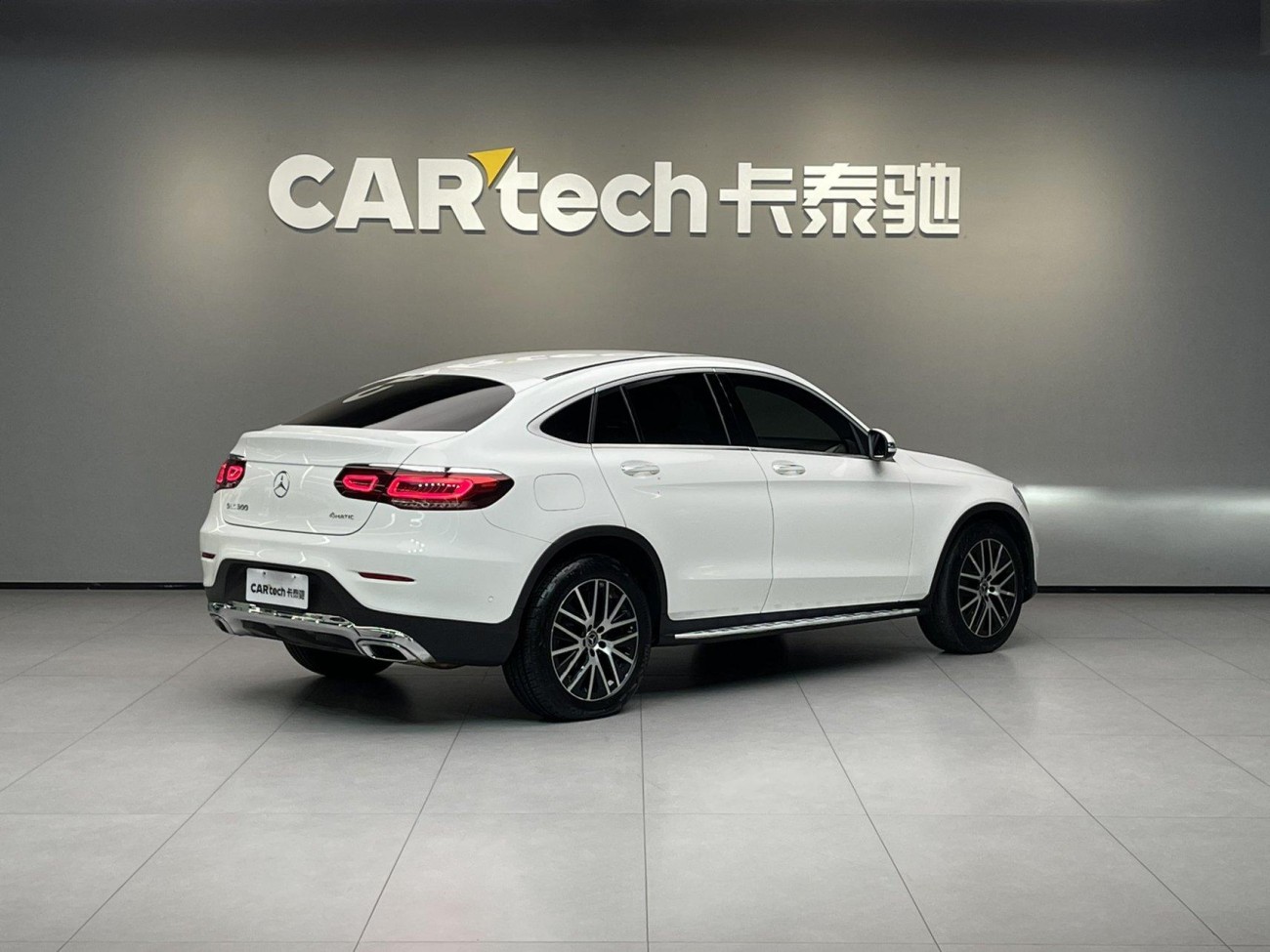 Mercedes-Benz GLC 300 4MATIC 2020