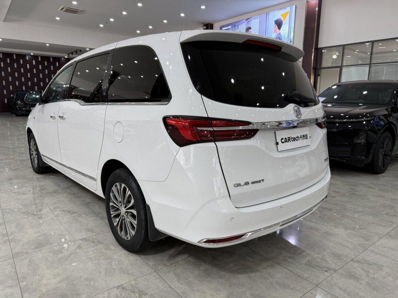 Buick GL8 2023