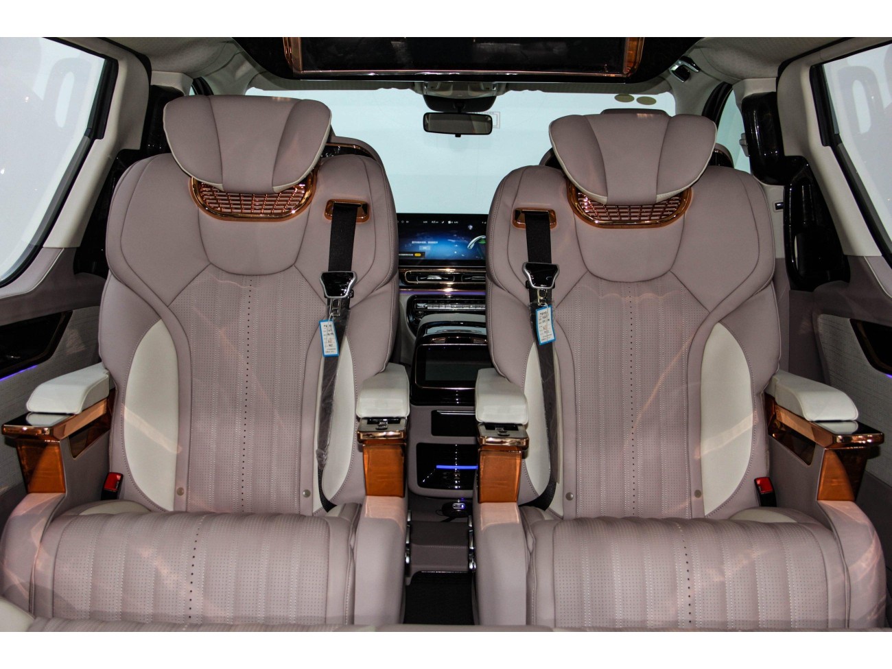 Mercedes-Benz 2024 2026