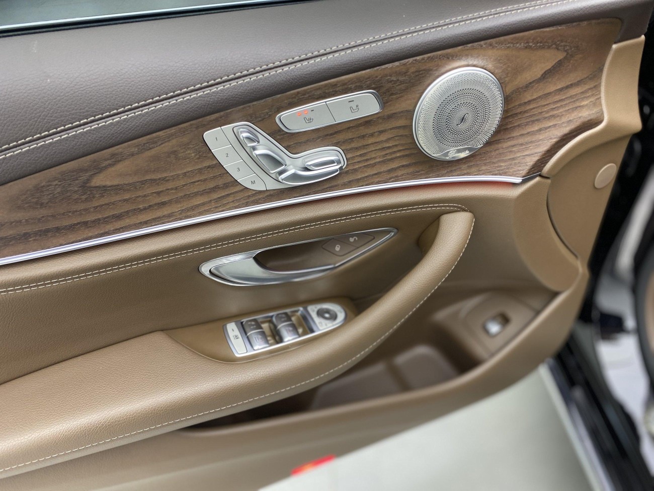 Mercedes-Benz E 300 L 2022
