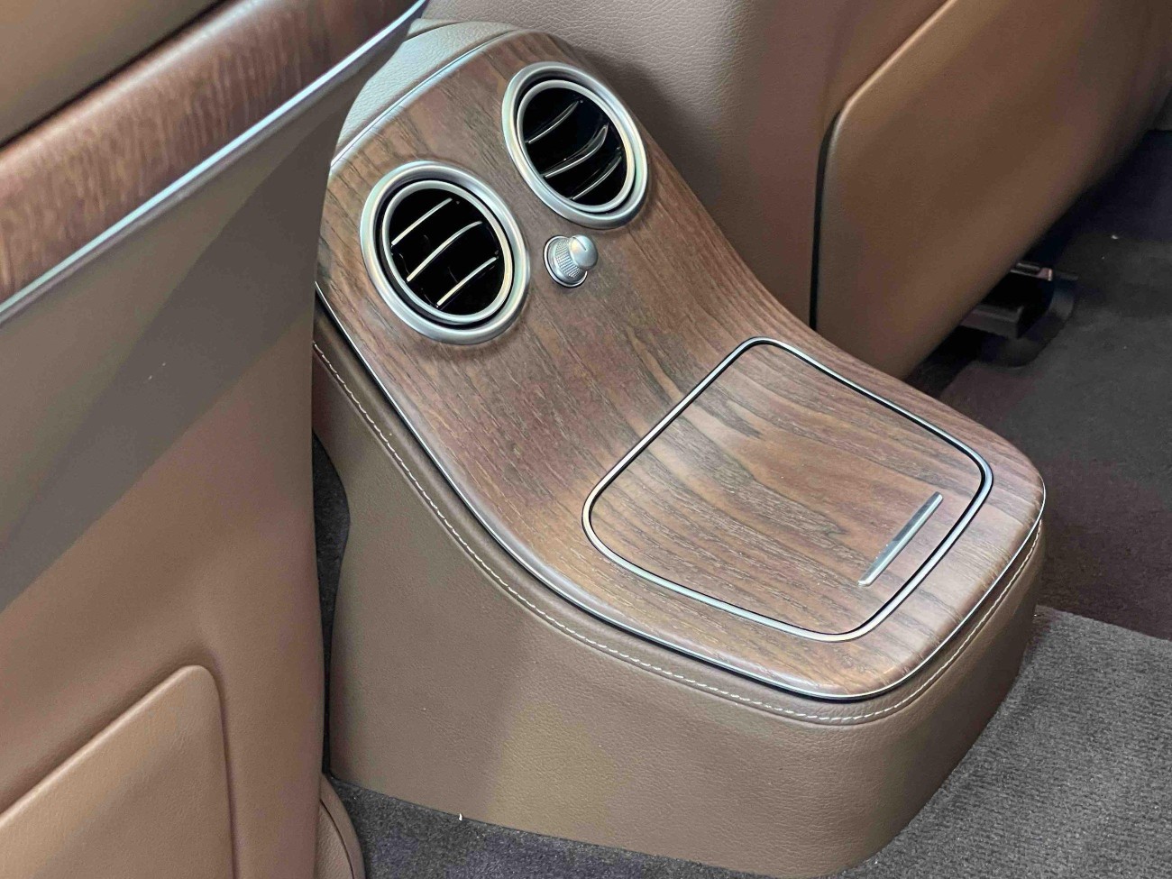 Mercedes-Benz E 300 L 2022