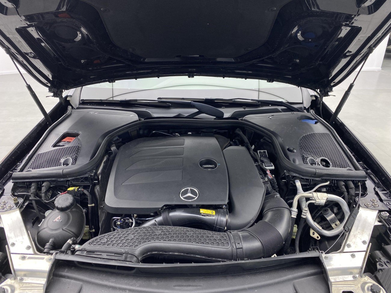 Mercedes-Benz E 300 L 2022
