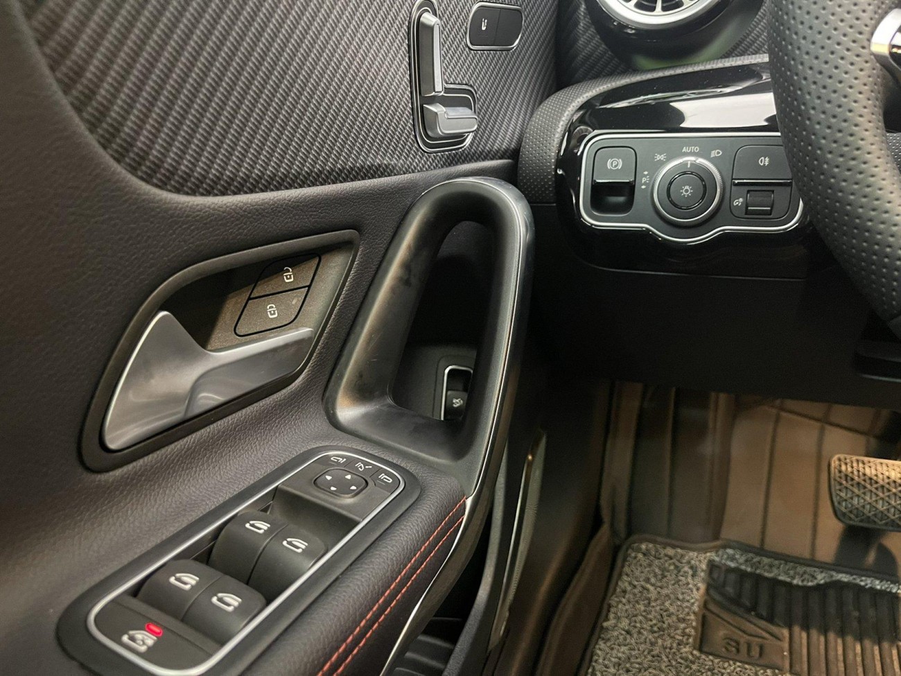 Mercedes-Benz A 200 L 2025